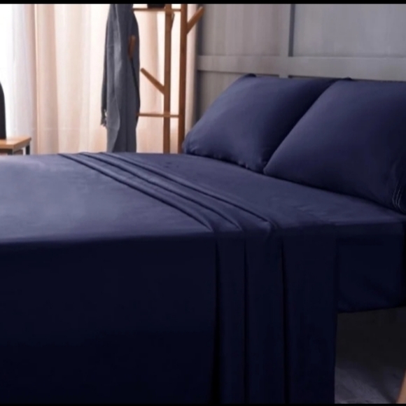 Lux Bed Sheet Set - King size- Navy - Picture 2 of 7